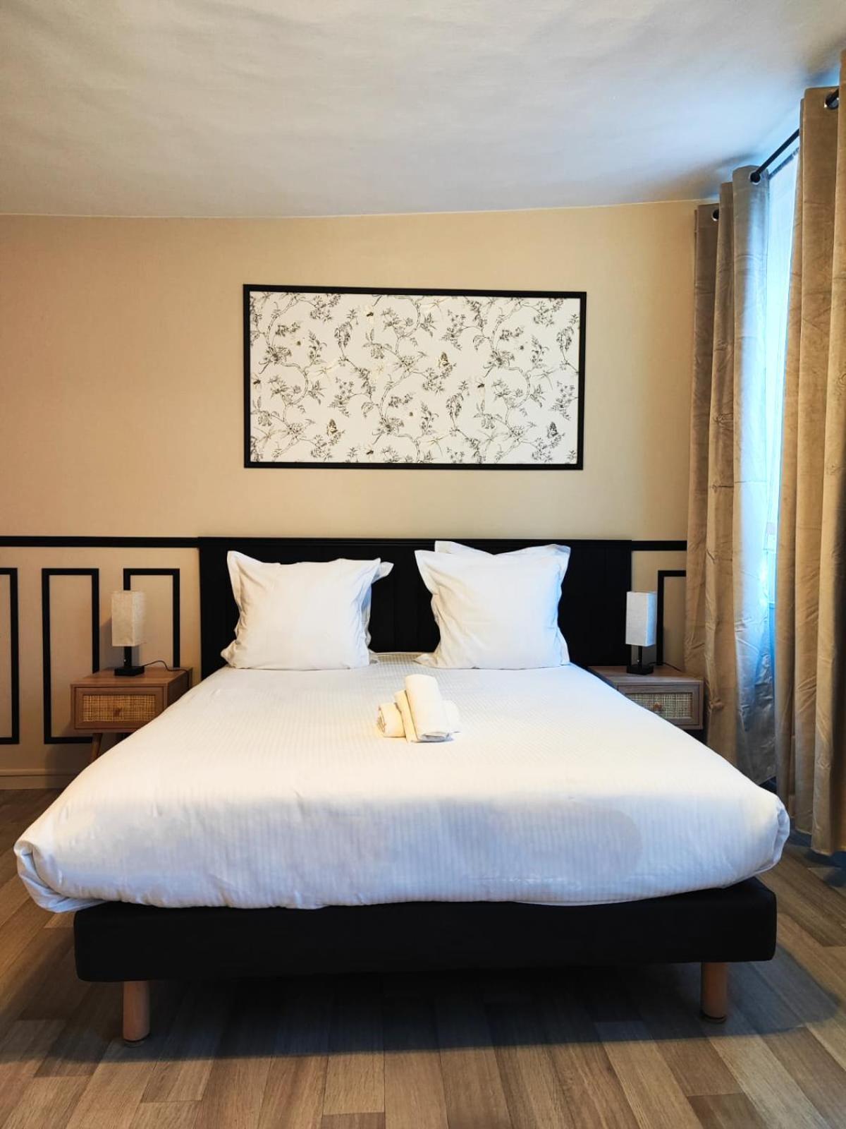 Hotel Le Lion D'Or ベルネ エクステリア 写真